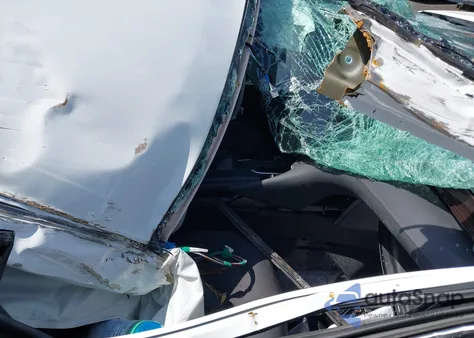 2020 Toyota Camry Le из США, поврежденный, VIN 4T1C11AK7LU313359